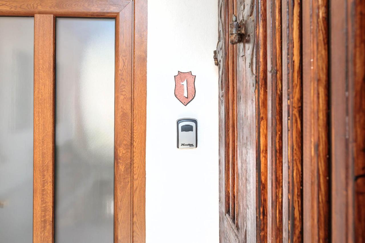Saint John'S 22 Brasov Apartment Luaran gambar