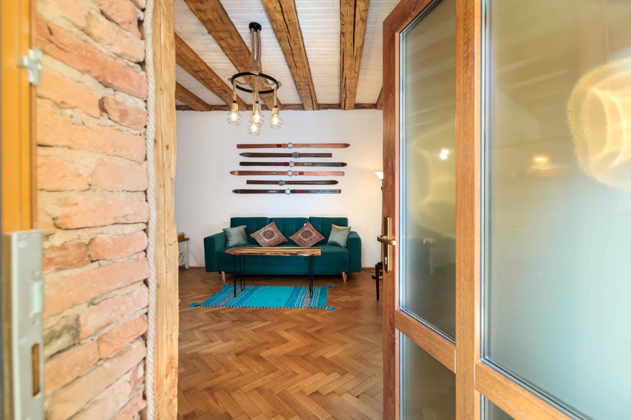 Saint John'S 22 Brasov Apartment Luaran gambar