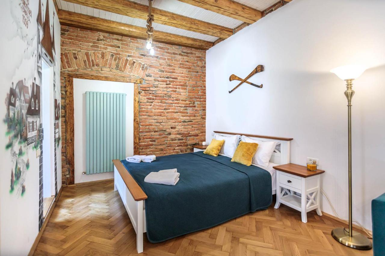 Saint John'S 22 Brasov Apartment Luaran gambar