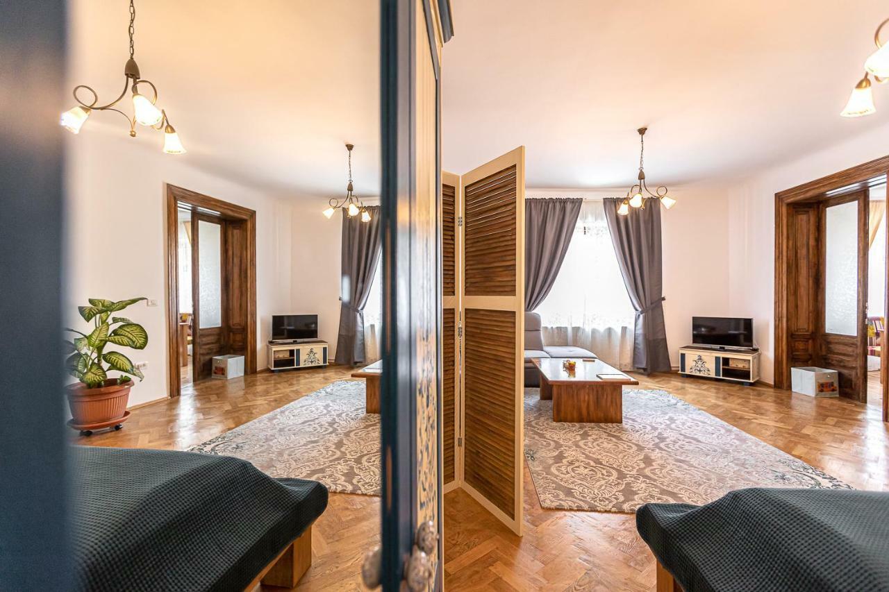 Saint John'S 22 Brasov Apartment Luaran gambar
