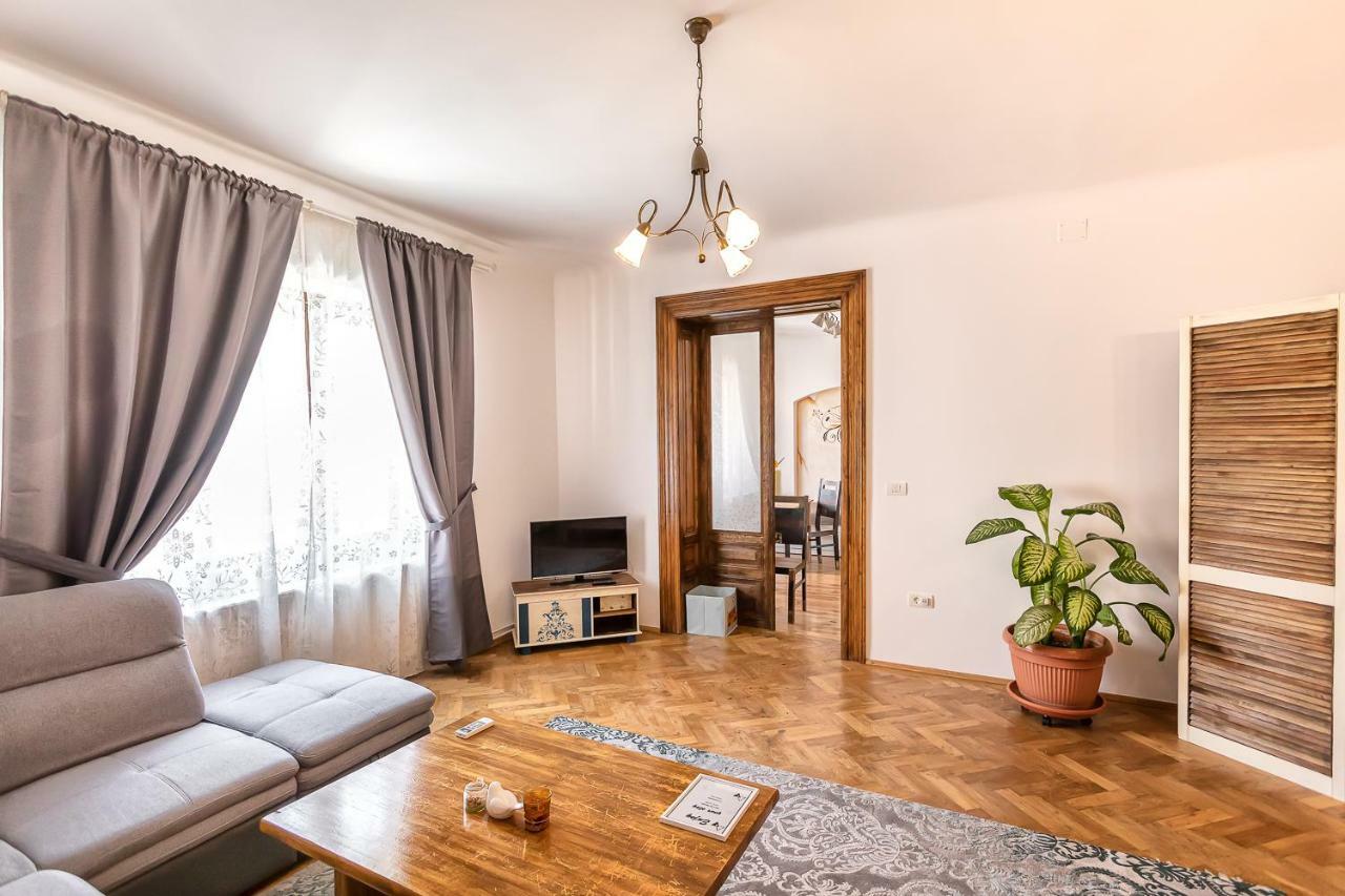 Saint John'S 22 Brasov Apartment Luaran gambar