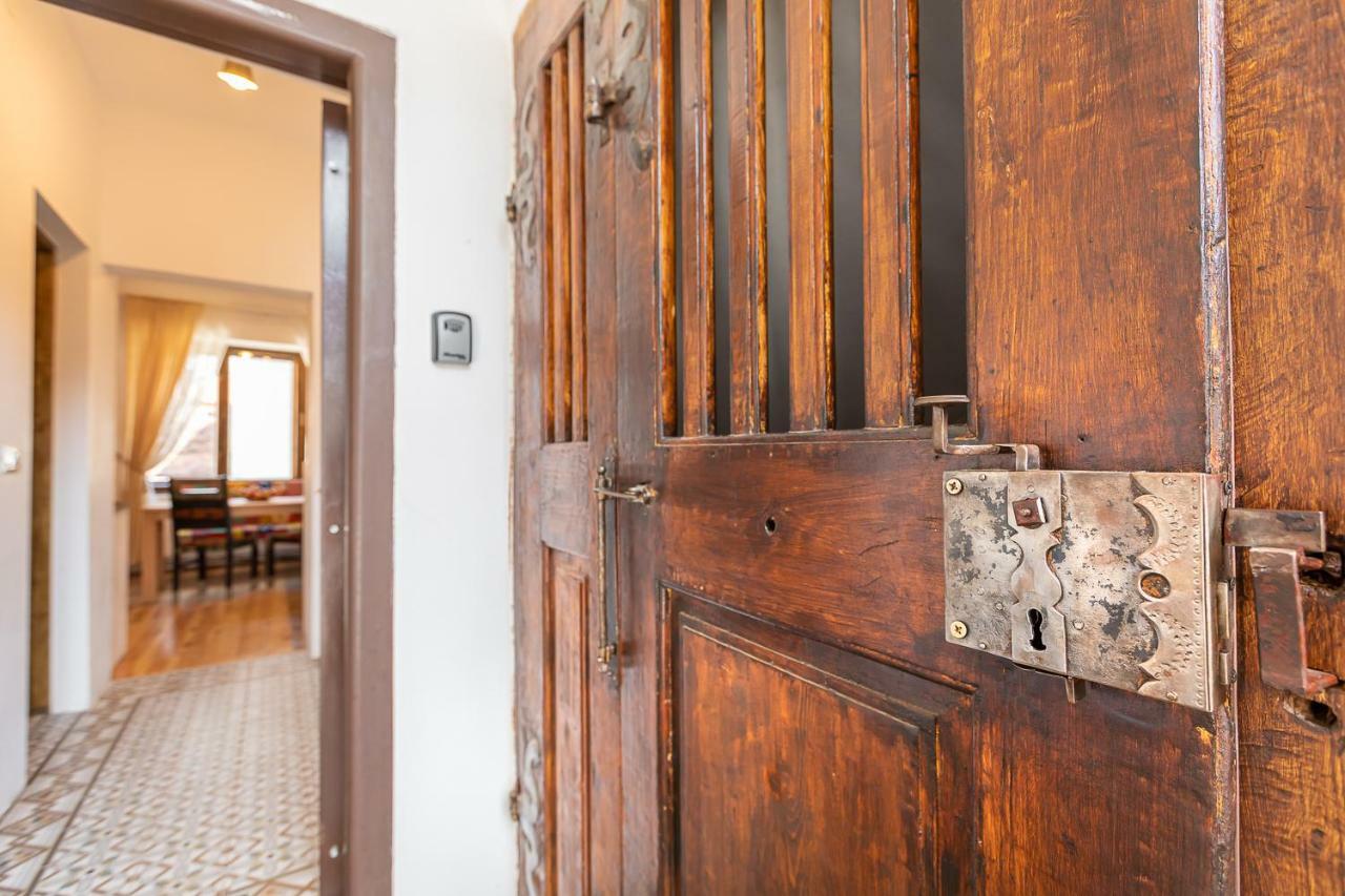 Saint John'S 22 Brasov Apartment Luaran gambar